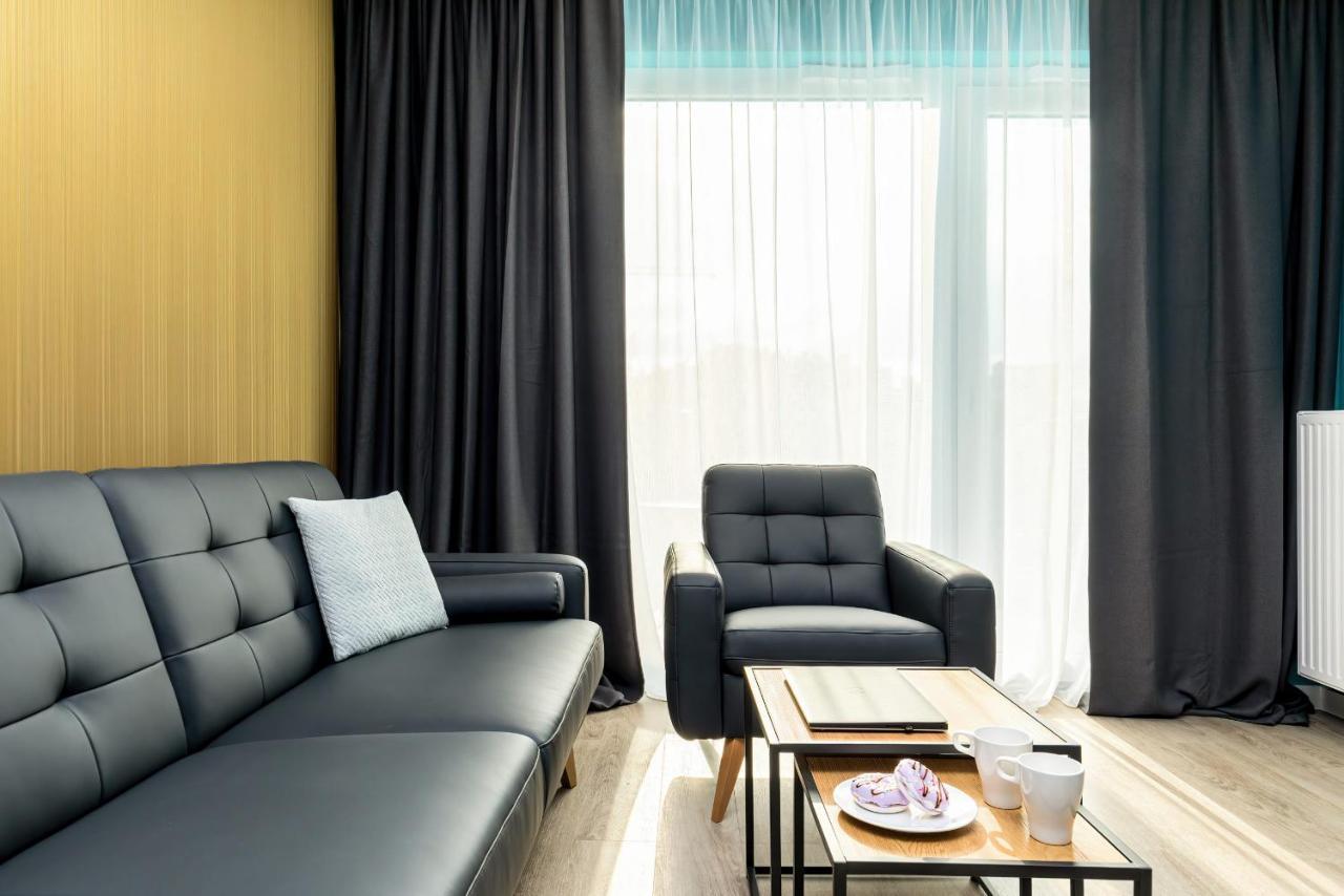 Modern City Center Apartments By Noclegi Renters ポズナン エクステリア 写真