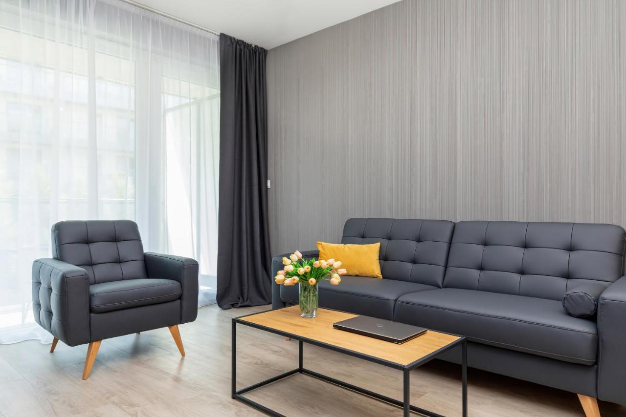 Modern City Center Apartments By Noclegi Renters ポズナン エクステリア 写真